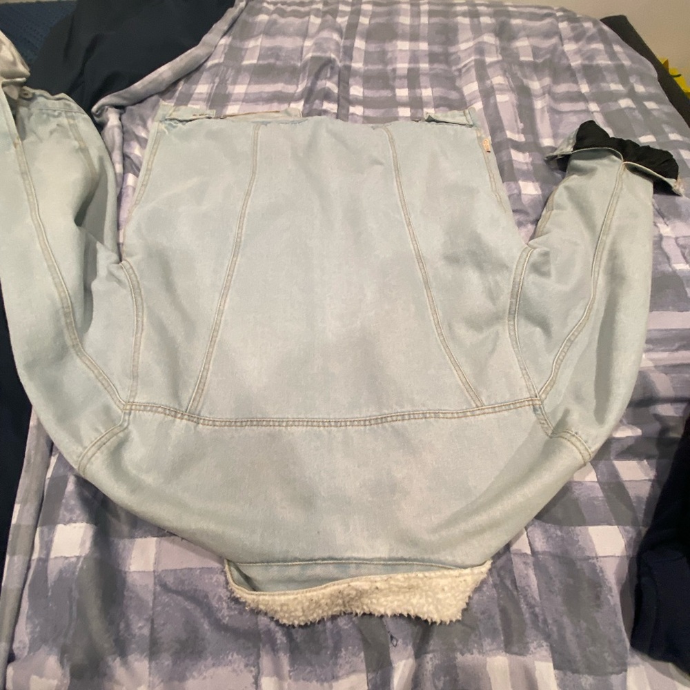 Denim jean jacket SIZE: XL - Picture 6 of 9